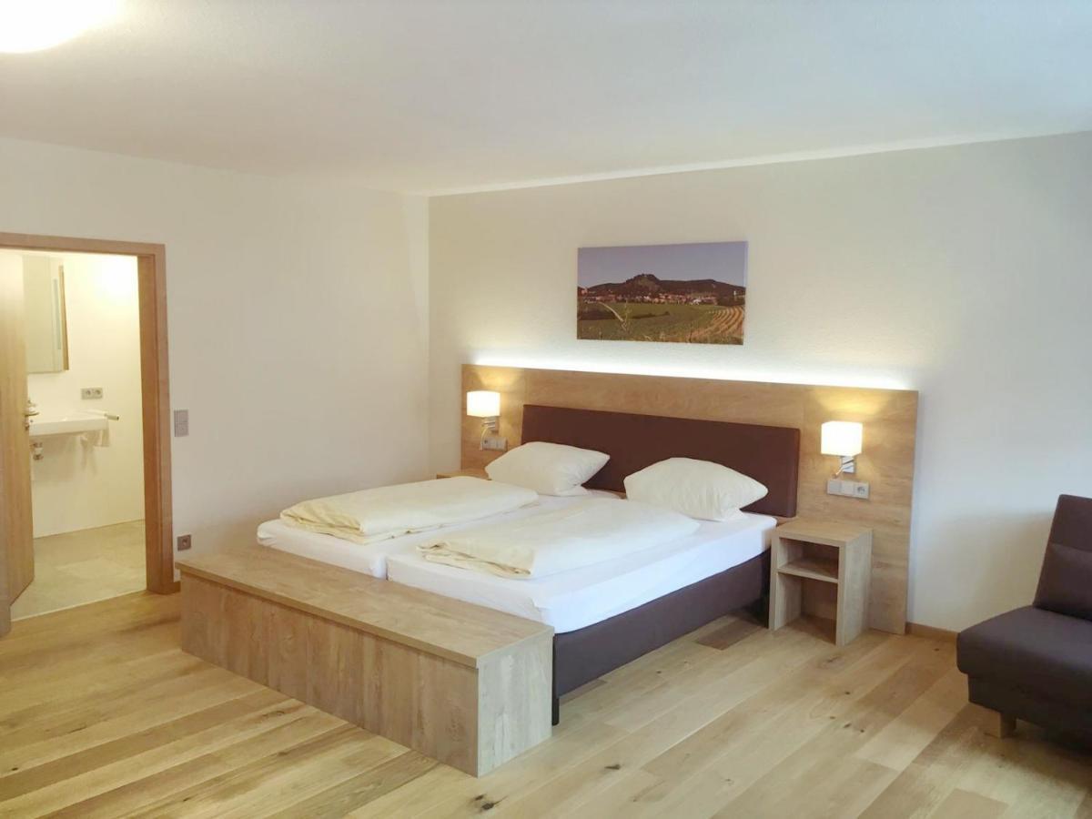 Hotel Gasthof Zum Loewen Velburg Extérieur photo